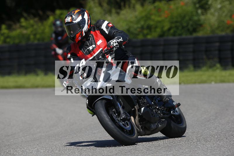 /Archiv-2024/29 12.06.2024 MOTO.CH Track Day ADR/Gruppe blau/74